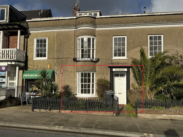 THE MOORINGS, THE STRAND, DAWLISH