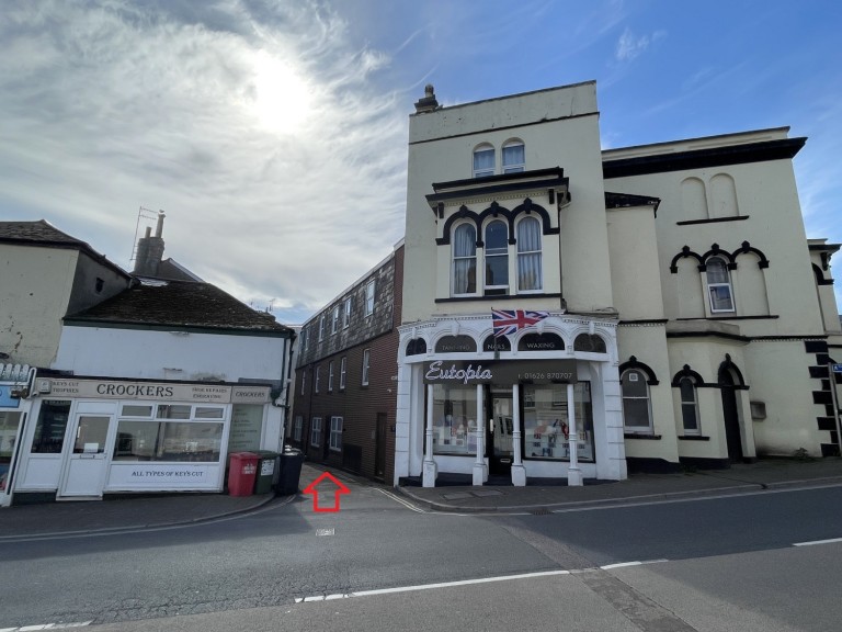 GILROY HOUSE, CLAMPET LANE, TEIGNMOUTH