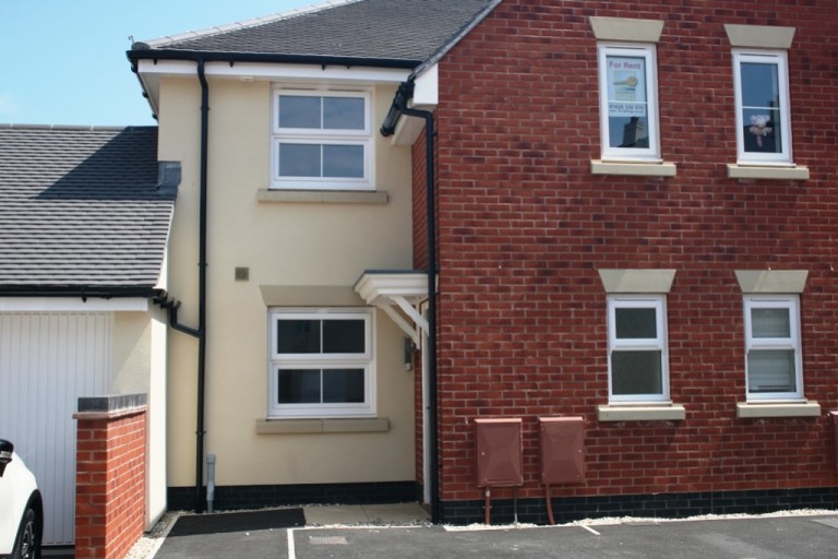 ROSCOFF ROAD, DAWLISH